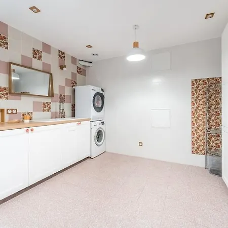 Charmante Maison De Pour 17 Voyageurs Paris